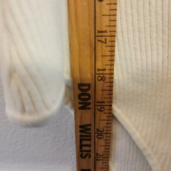 Bare by Charlie Holiday Long Sleeve Rib Knit Bodysuit Coconut Size S Bodysuit - Picture 14 of 16